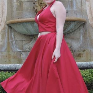 Red sherri hill prom dress